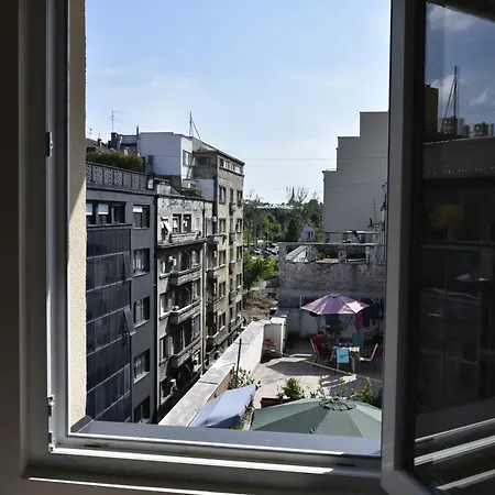 Center Parliament View Belgrad